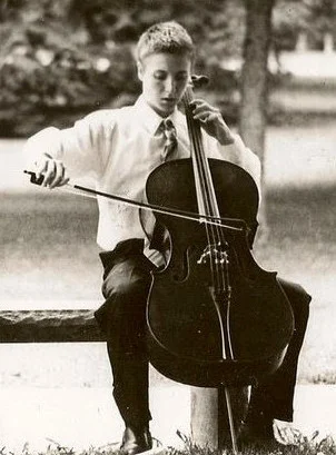 Dorian Silva, cello Dorian Silva, cello