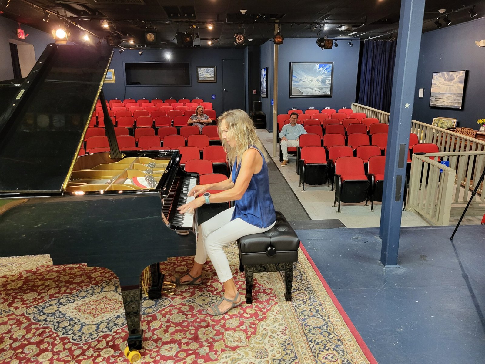 Mireille Silva at piano